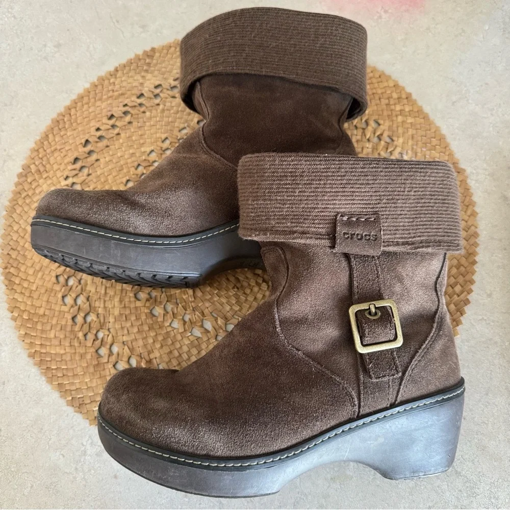 Womens Crocs 11554 Cobbler Brown Leather Suede Fold Over Ankle Boots Size 9 - Picture 1 of 7